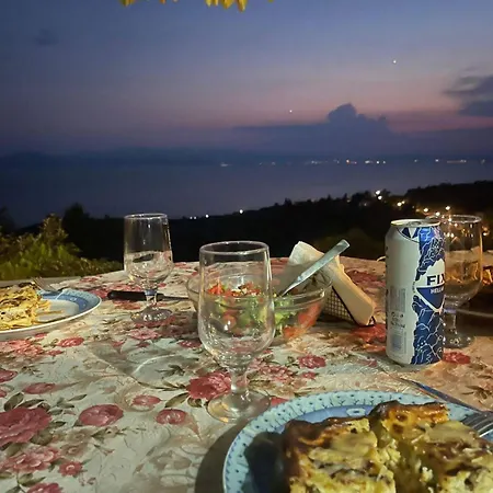 House Afetes * Afetai