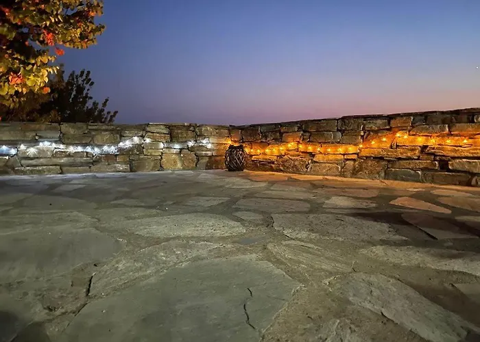 House Afetes Hébergement de vacances *