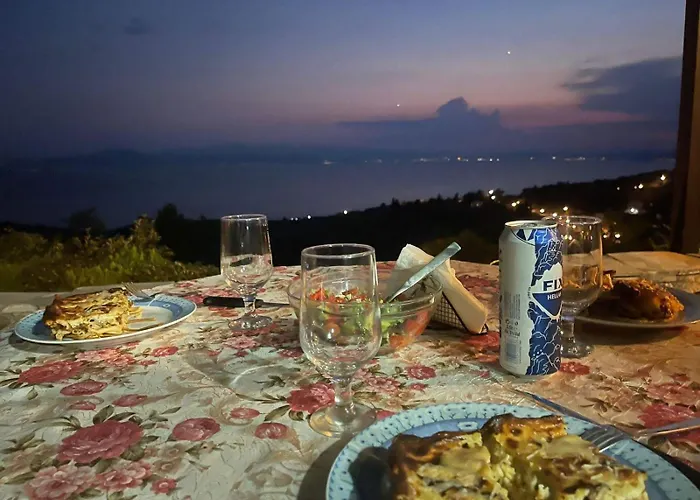 House Afetes * Afétai