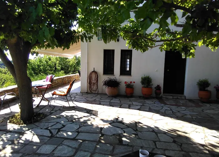 House Afetes * Afétai