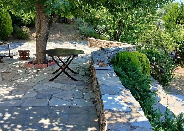 House Afetes Case de vacanță